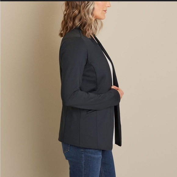 Duluth Trading Co Women's Classic Black Blazer - Picture 4 of 8